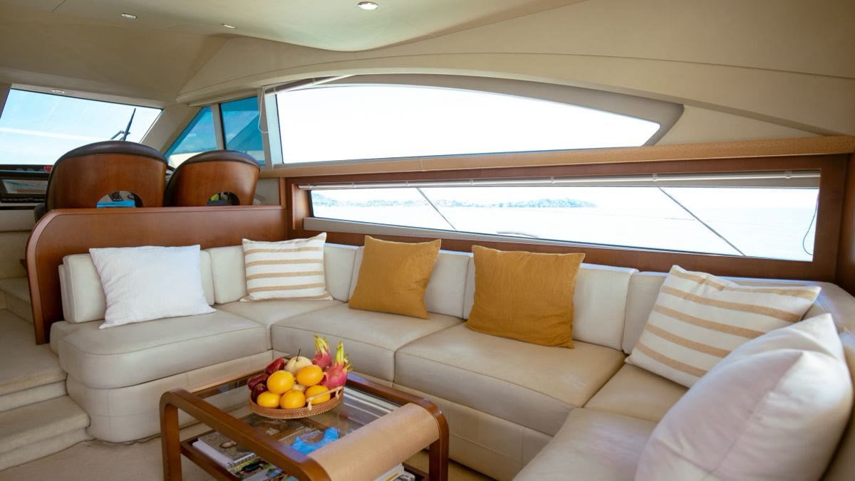 Моторная яхта Princess 54 «Orange» — фото 5 из 8