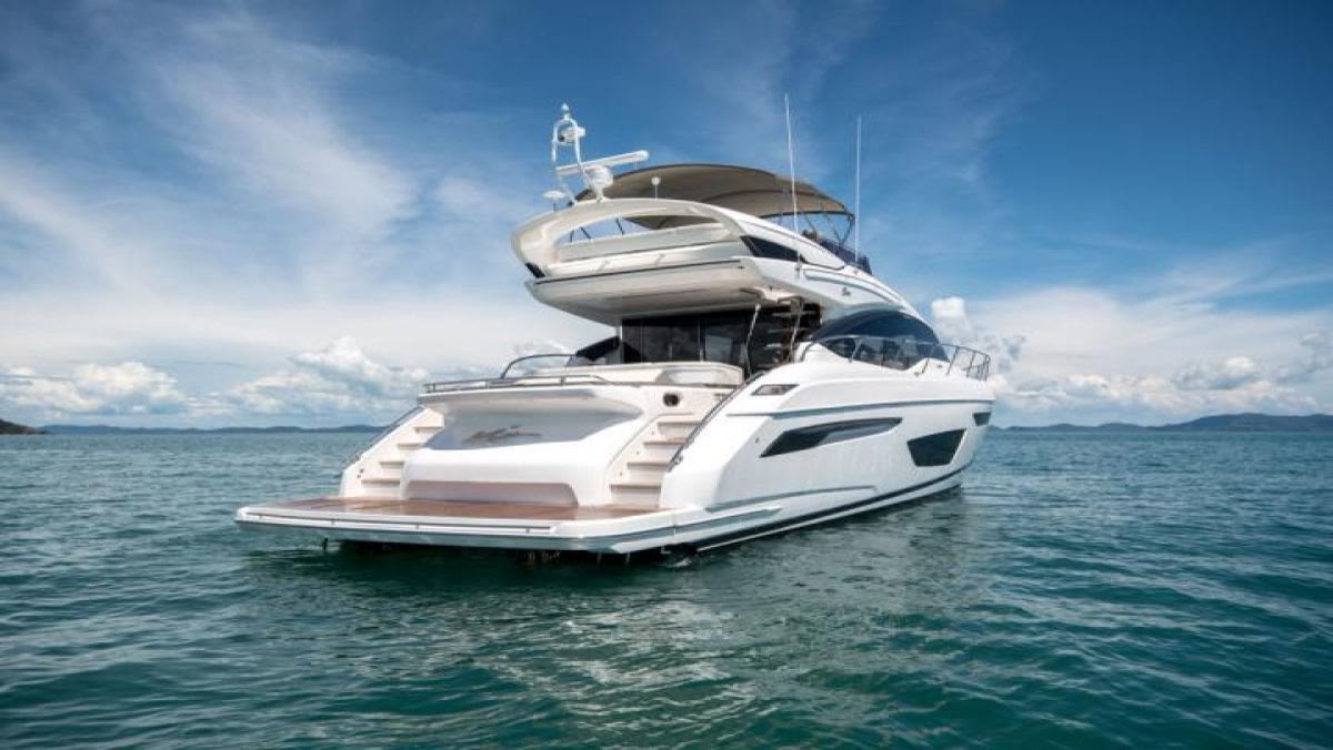 Моторная яхта Princess S65 — фото 5 из 7